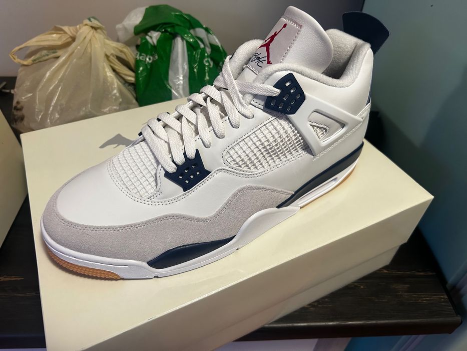 Jordan 4 SB Navy 49,5
