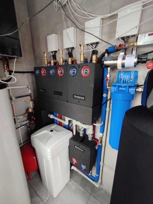 Сантехнік. Монтаж опалення та водопостачання.