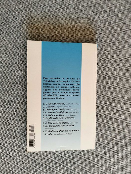 Livro "Trabalhos e paixões de Benito Prada" de Fernando Assis Pacheco
