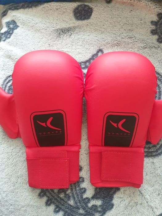 Rękawice napięstniki do karate