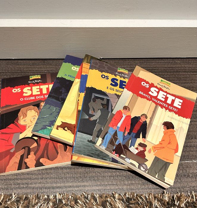 Enid Blyton Collection – “The Famous Five” and “The Secret Seven”64752273475842122