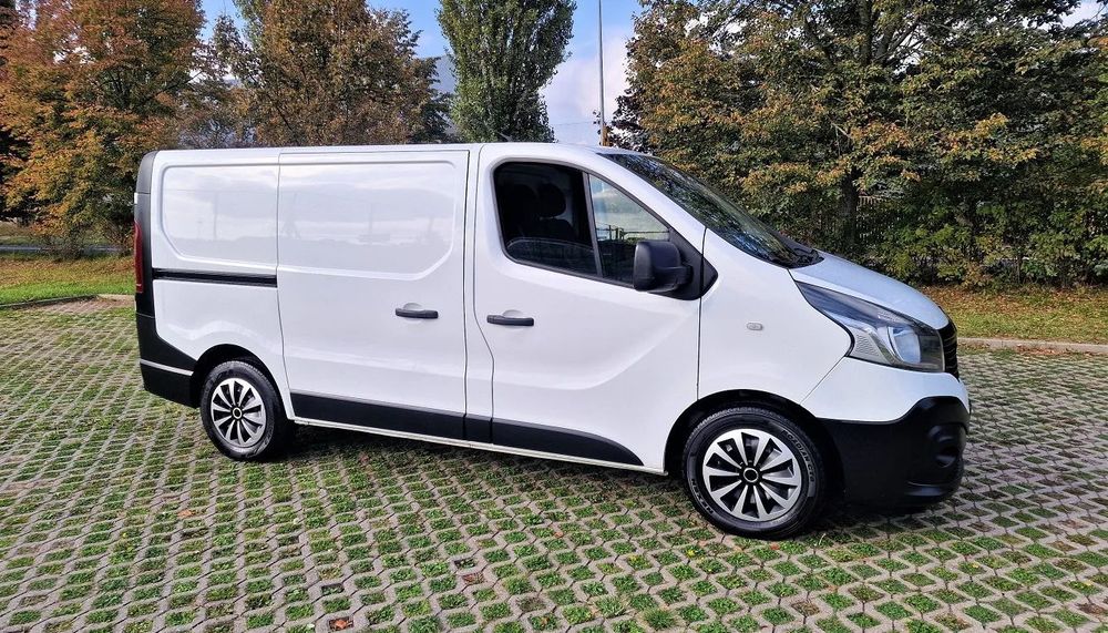Renault Trafic  1.6 120 KM Faktura Vat 23% Model 2016 Rok