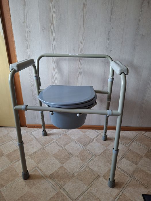 Krzesło sanitarne toaletowe