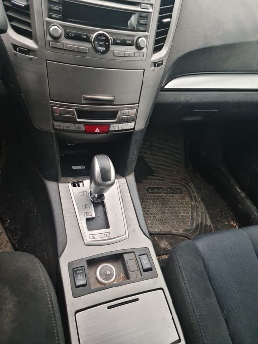 Subaru 2,5 benzyna automat