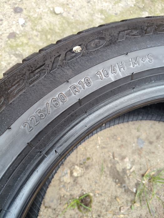2szt Pirelli Sotto Zero 3 RSC Runflat 225/60/18 104H 8mm 2020rok