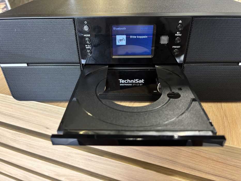 Музичний центр Technisat Digitradio