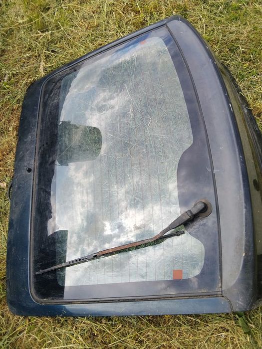 mazda 323 323c ba 94-98  3d  klapa tylna tył szyba