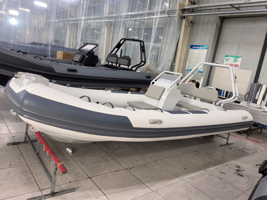 Łódź motorowa typu RIB 480 Aluminiowa