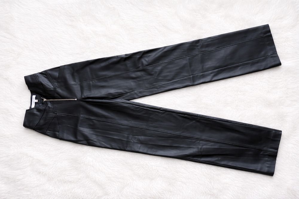 Продам стильні штани з якісної екошкіри
