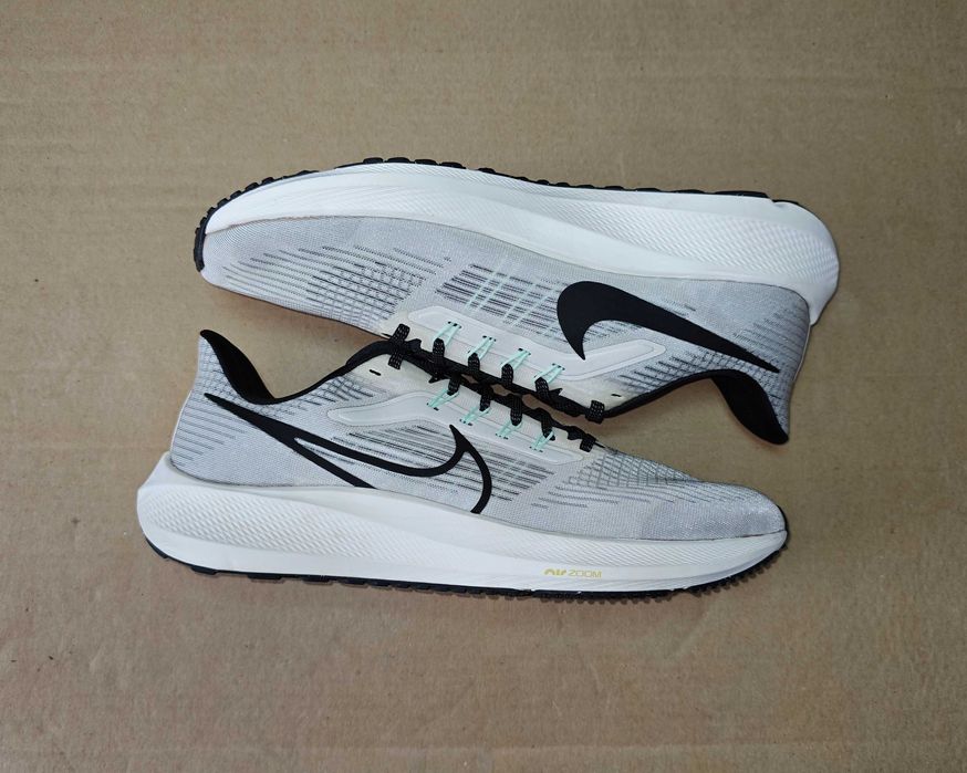 Оригінальні Бігові Кросівки Nike Air Zoom Pegasus 39  Розмір 47,5