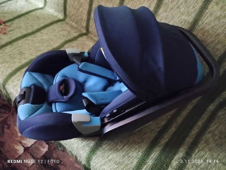 Fotelik samochodowy z bazą isofix