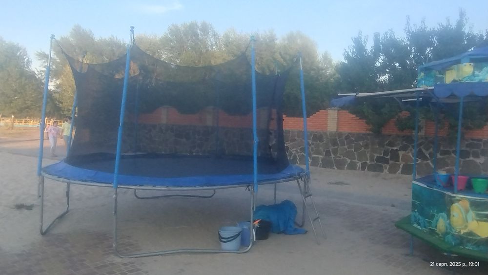 Дитячий розважальний комплекс(Батут,рибалка,лабіринт)