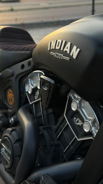 Wynajem INDIAN Scout BOBBER Custom