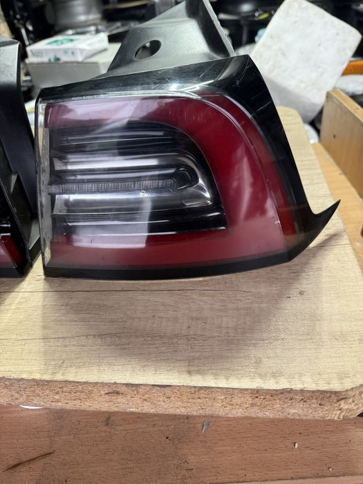 Tesla model 3 model Y ліхтарі задні стопи жовтий поворот