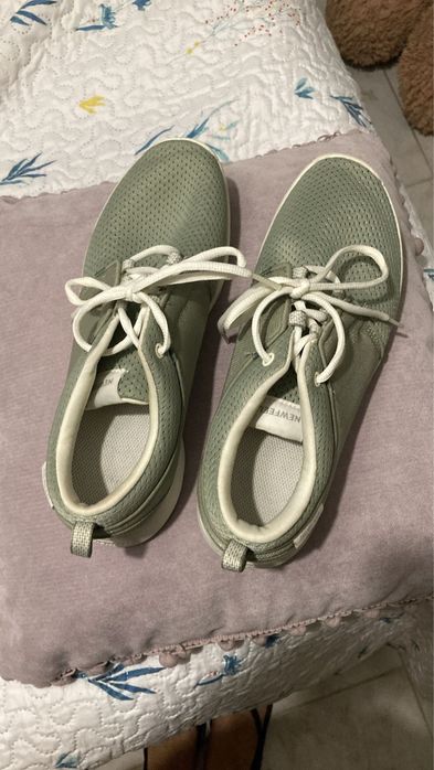 tenis decathlon verde agua