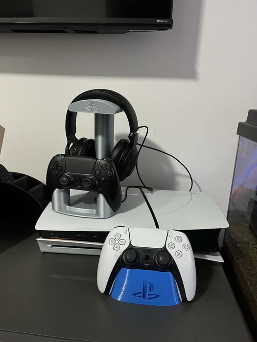 PS5 Slim, 2 comandos (1scuf) volante e jogos