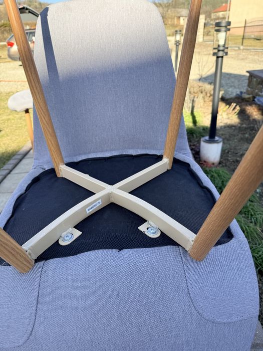 Szare Krzesło JOUNSTRUP