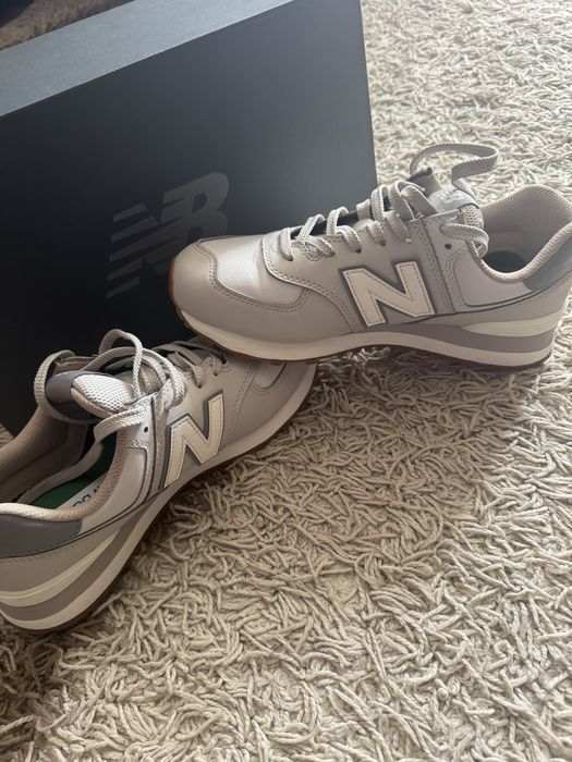 Кросівки newbalance