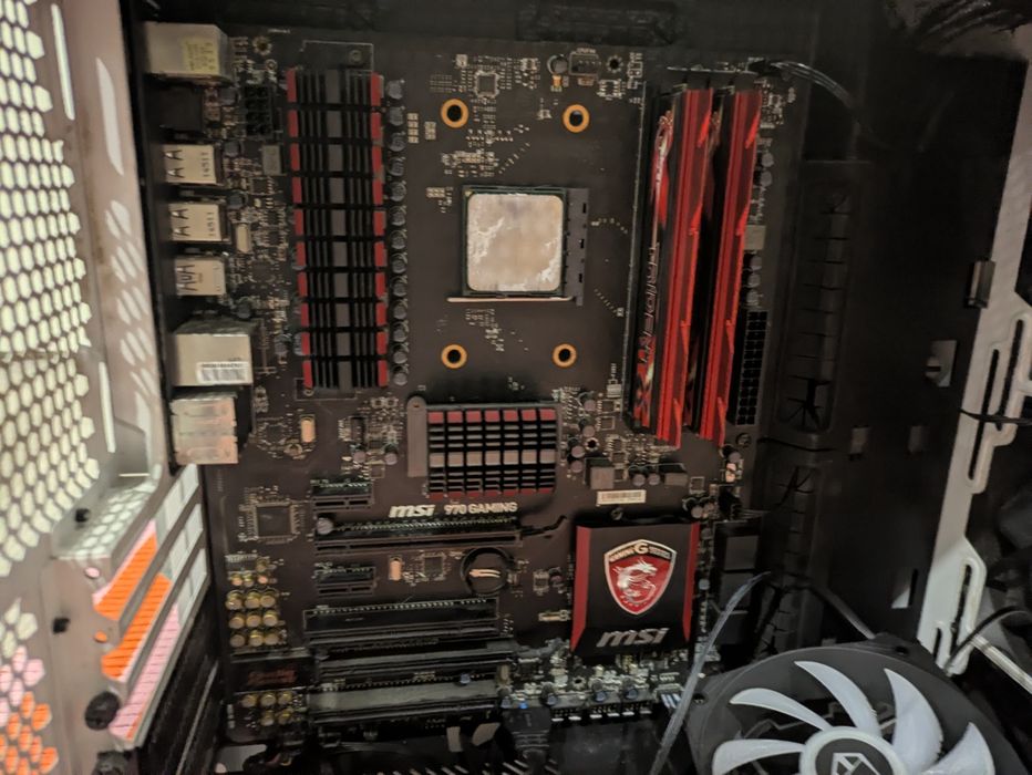 Fractal Meshify Case C/Bundle Antigo AMD