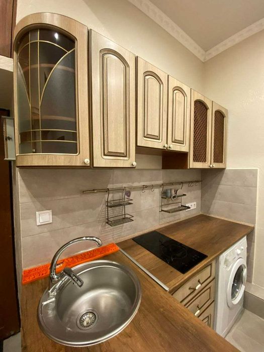Центр Продам  квартиру  с ремонтом на Успенской