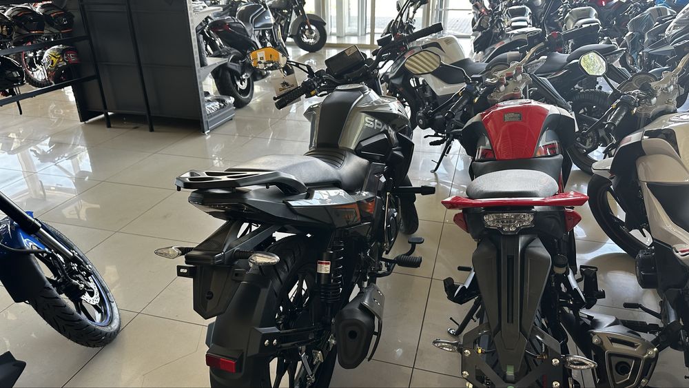 Мотоцикл SPARK SP250R-32
