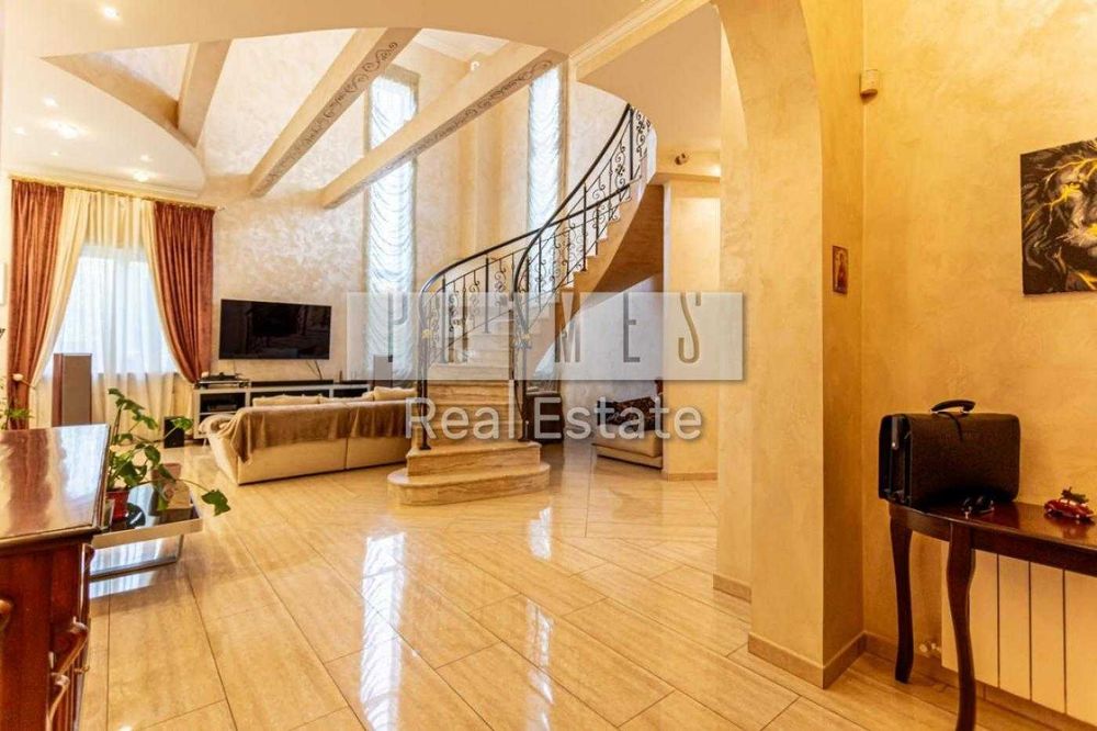 Продажа дома 461м2 Подгорцы, Обуховское направление