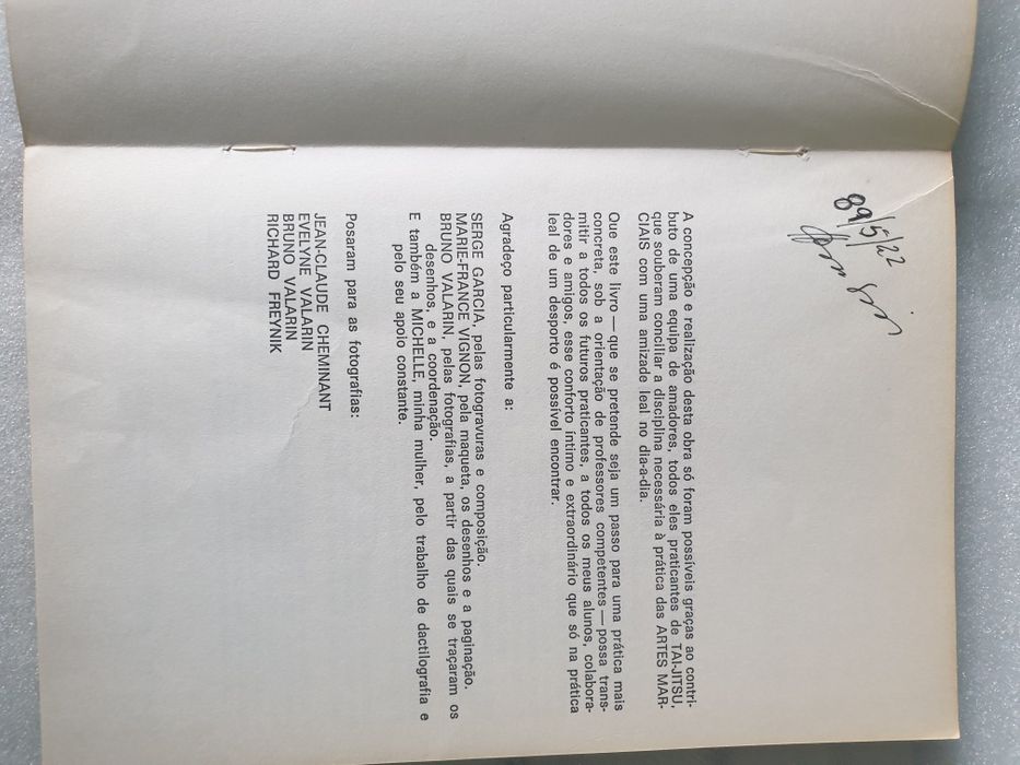 Livro Auto Defesa de Daniel Dubois