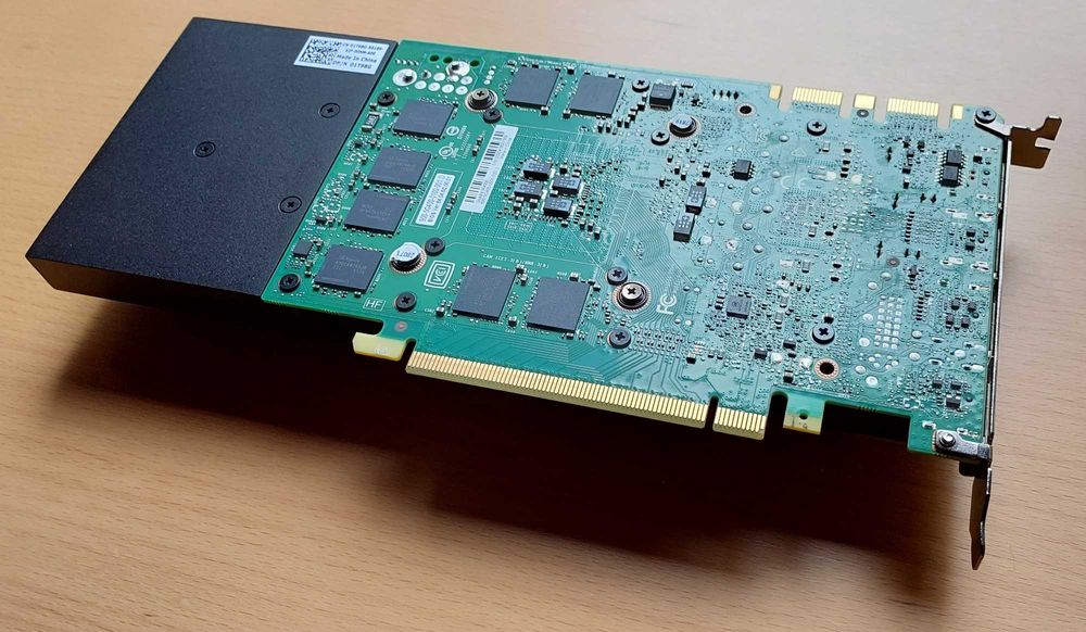 NVIDIA Quadro M4000 – 8GB GDDR5 – como nova