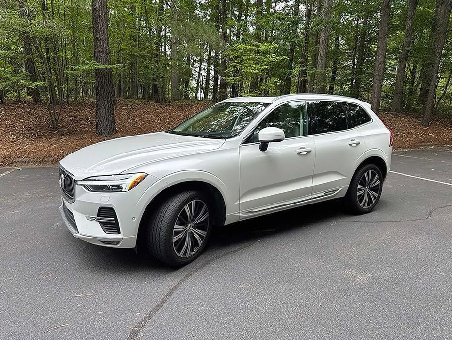 Volvo XC60      2022