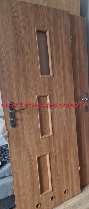 Drzwi łazienkowe prawe 70