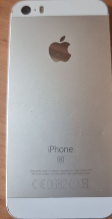 Продам iphone se 32гб