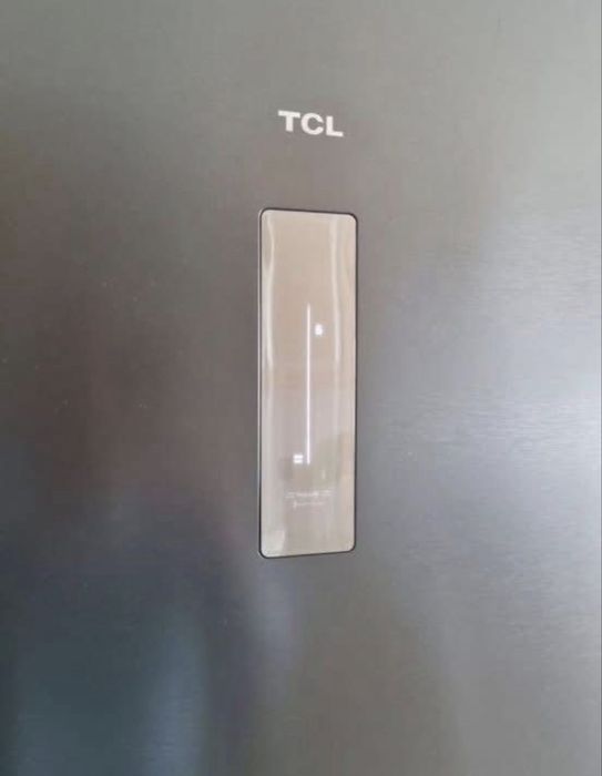 Frigorífico Combinado TCL
