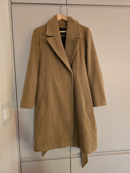 Stradivarius płaszcz camel 36