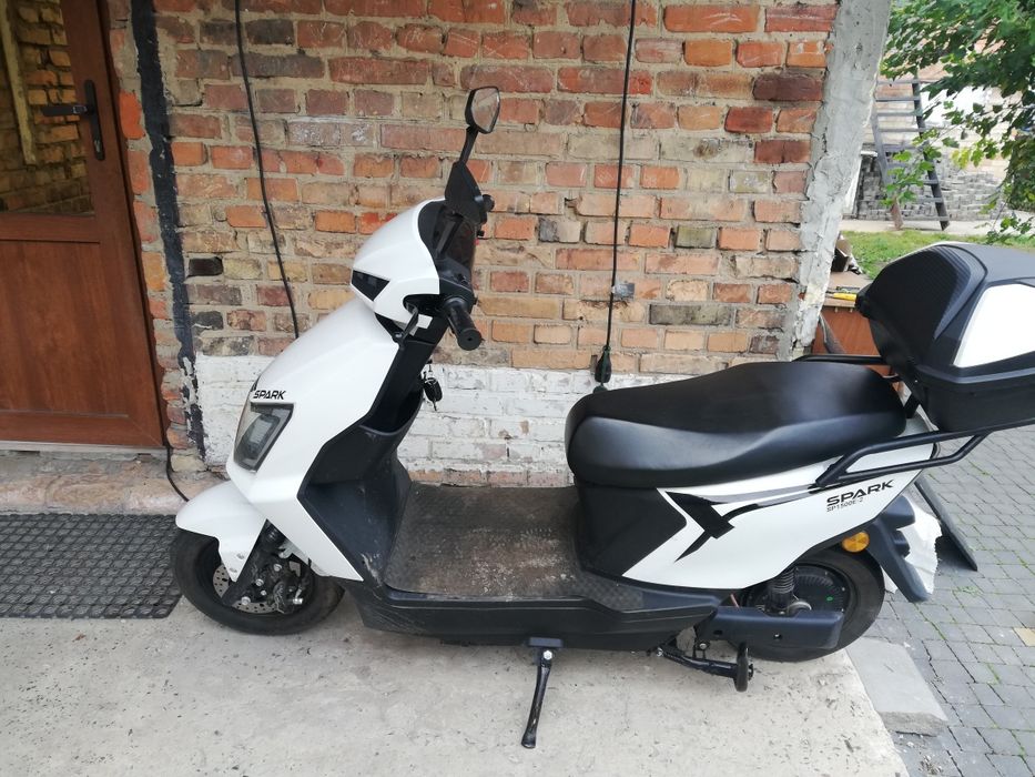 електроскутер Spark 1,5 кВт