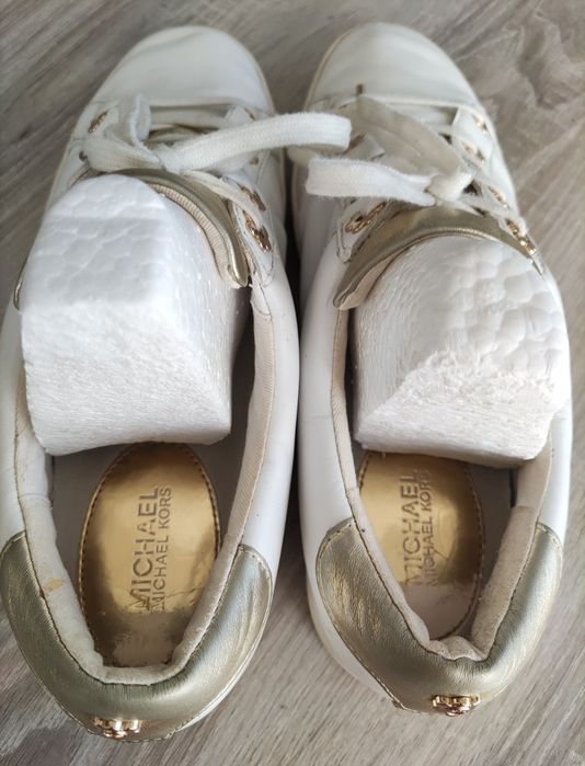 Białe sneakersy Michael Kors 39