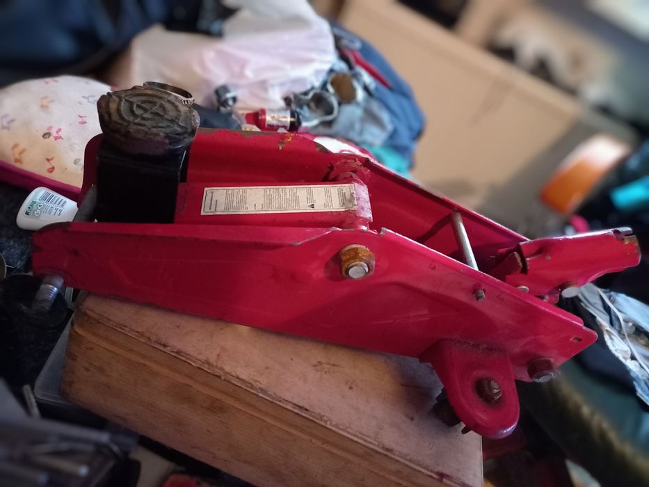 Podnośnik Lewarek Samochodowy