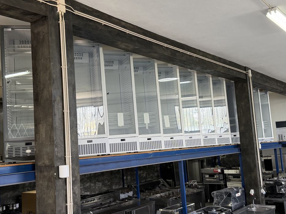 Vitrine vertical  Armarios refrigerados NOVOS