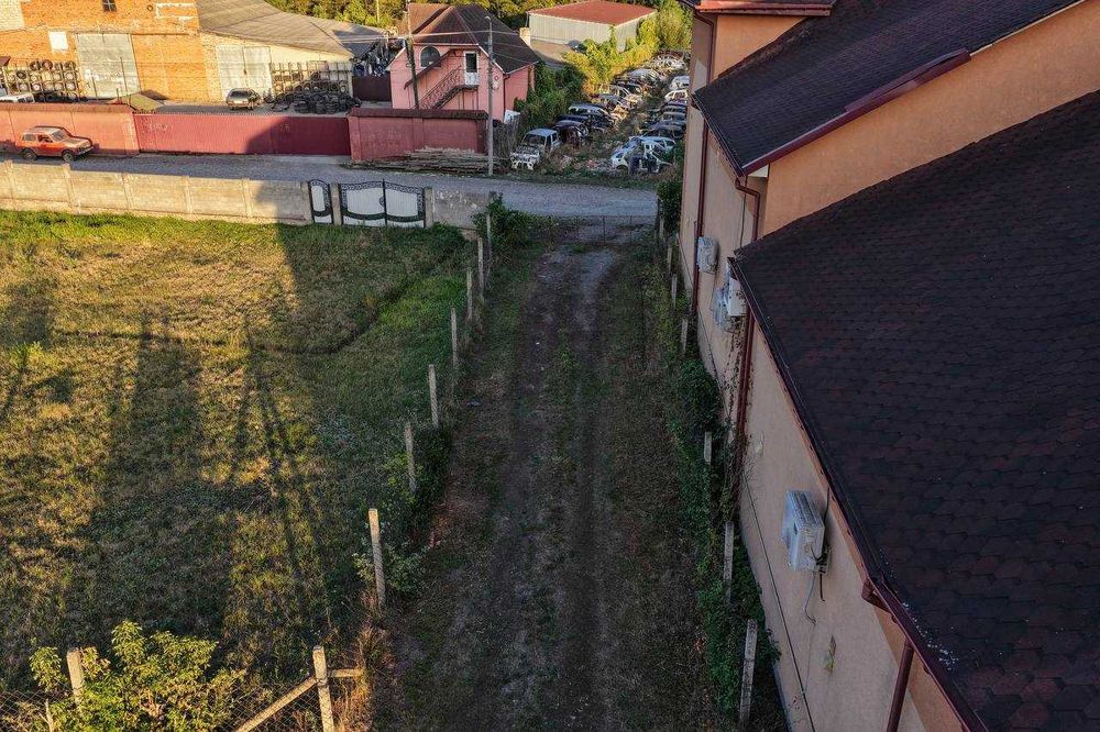 Здам складську базу 522 м² • 2 ангари • 43 сотки • Закарпаття