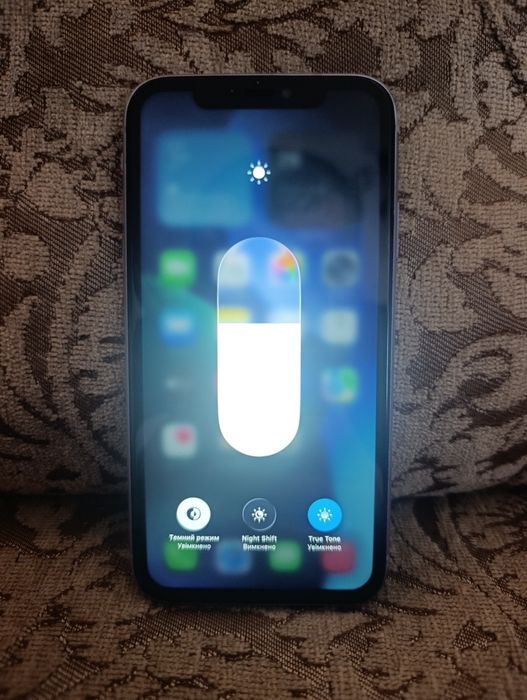 Продам iphone 11