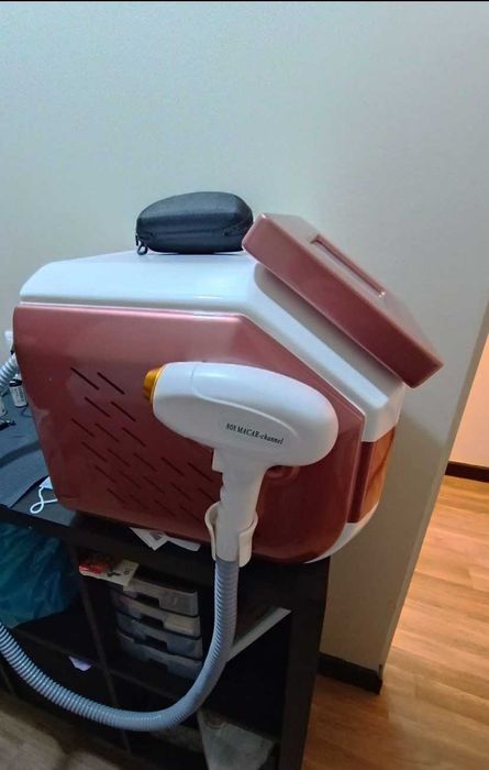 Máquina de depilação a laser de diodo com gelo