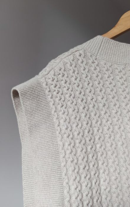 Kamizelka wełniana kaszmirowa bezrękawnik sweter H&M beżowa kaszmir