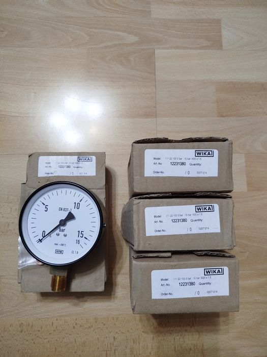 Manometr WIKA 111.22.100 - 4 sztuki
