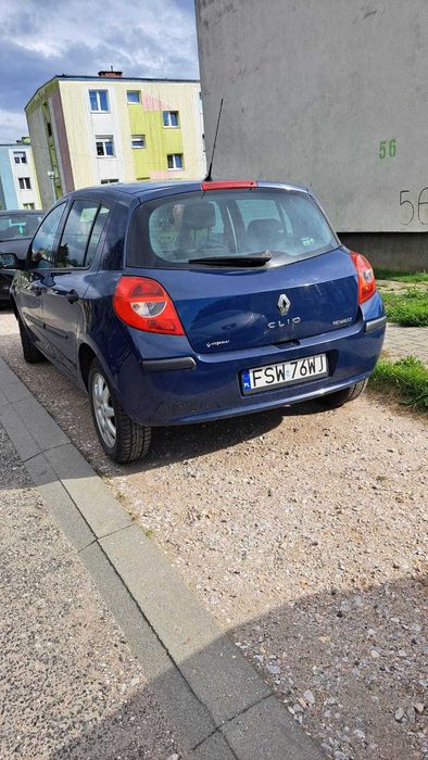 Renault uszkodzone REZERWACJA