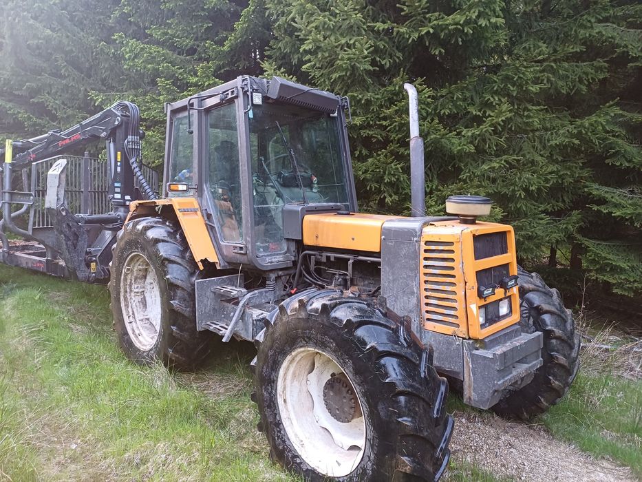 Traktor Renault 120.14  6 cylindrów
