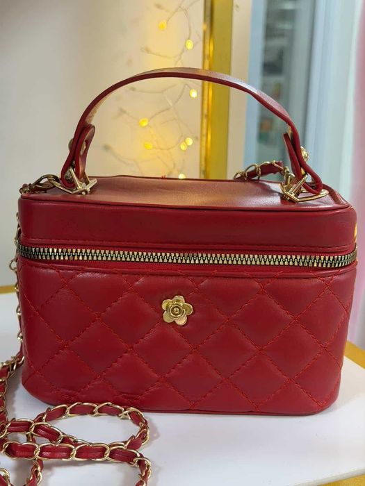 Сумка жіноча у всіх кольорах