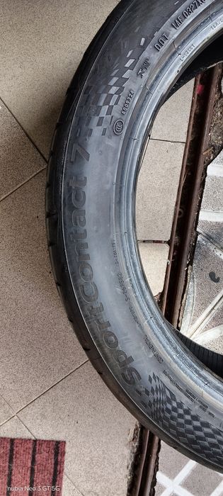 Pneus 245/40/19 semi novos