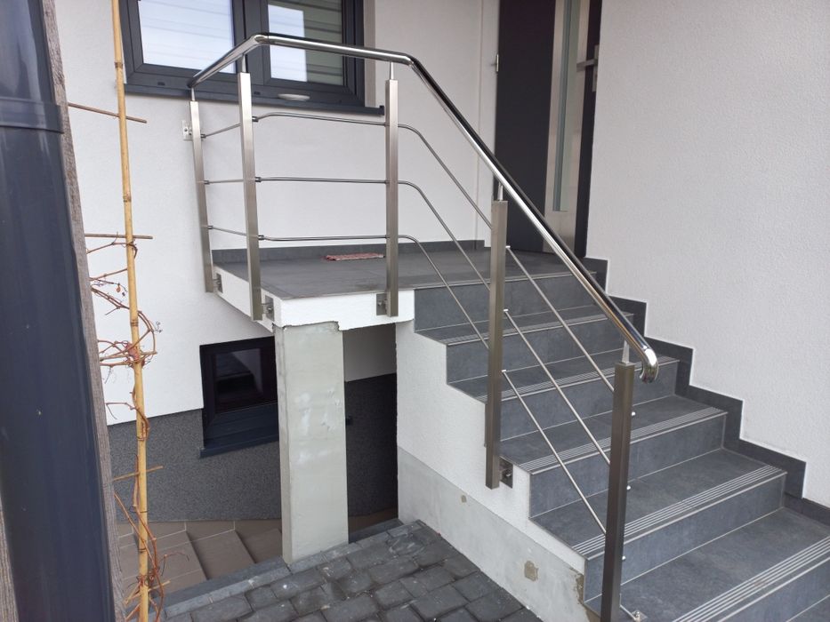 Balustrady nierdzewne