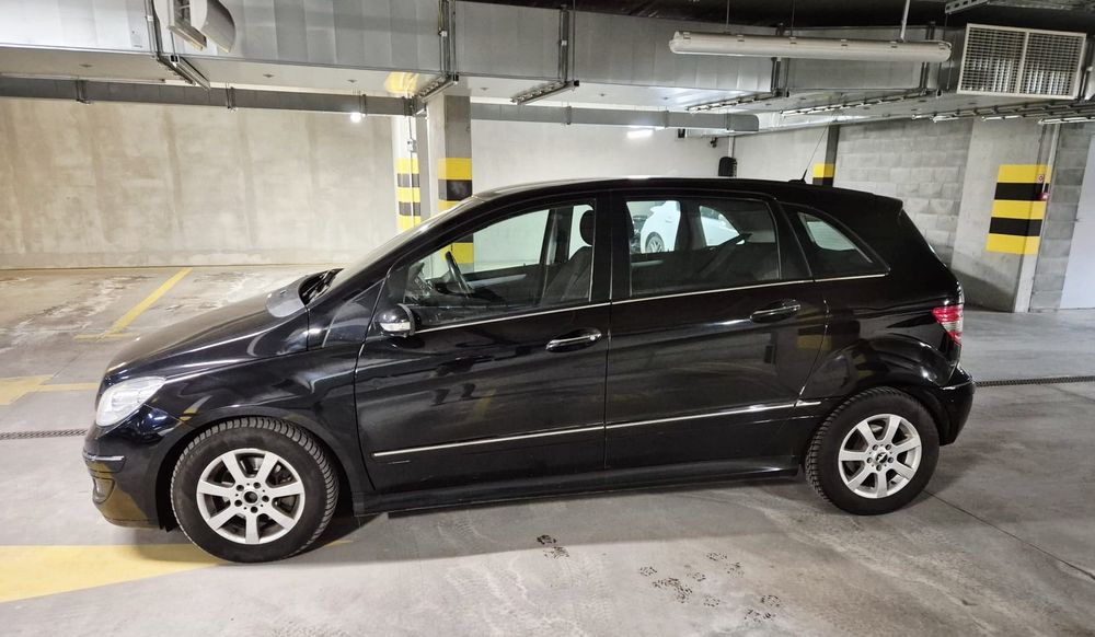 Mercedes Benz B class