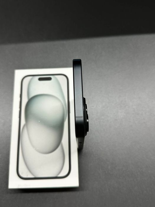 iPhone 15 128GB- 98% bateria