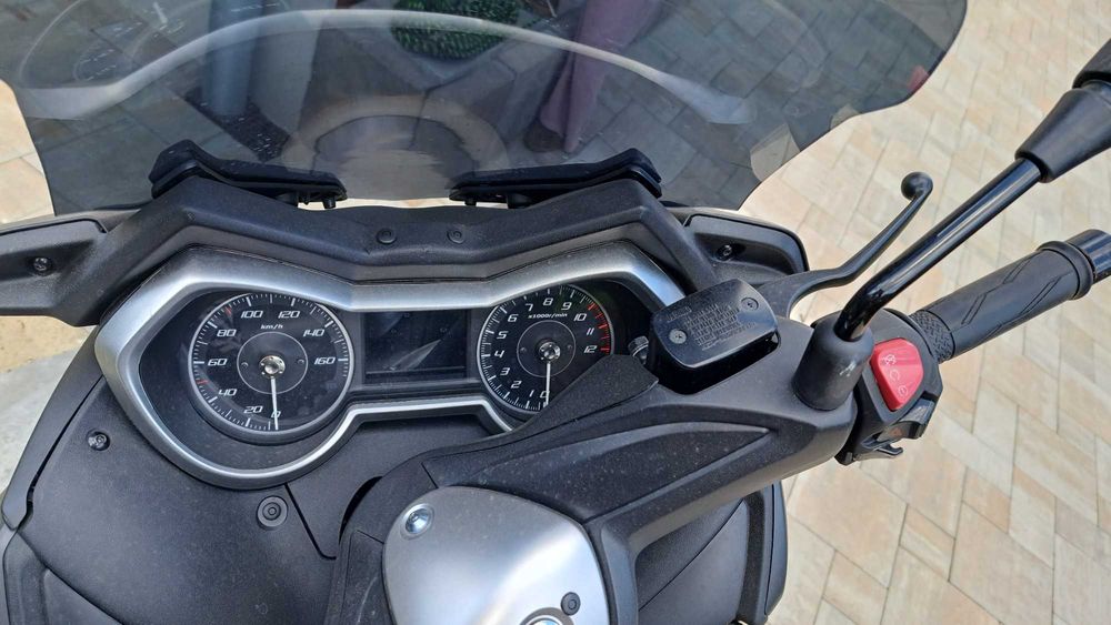 Skuter YAMAHA 2020
